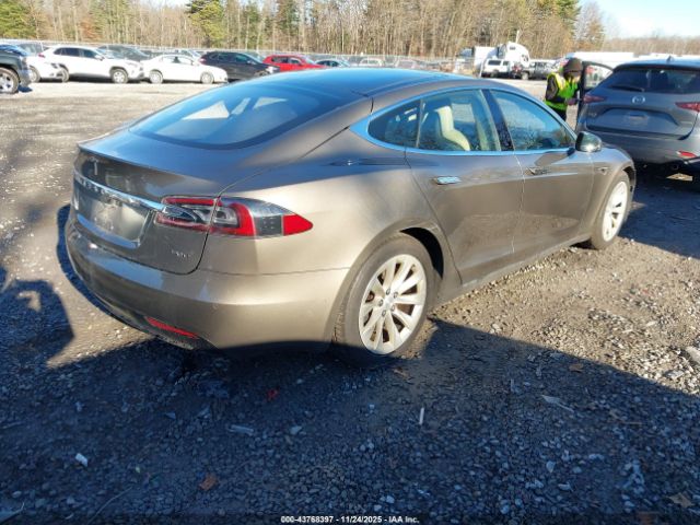 2016 TESLA MODEL S 5YJSA1E22GF141704 Photo 3