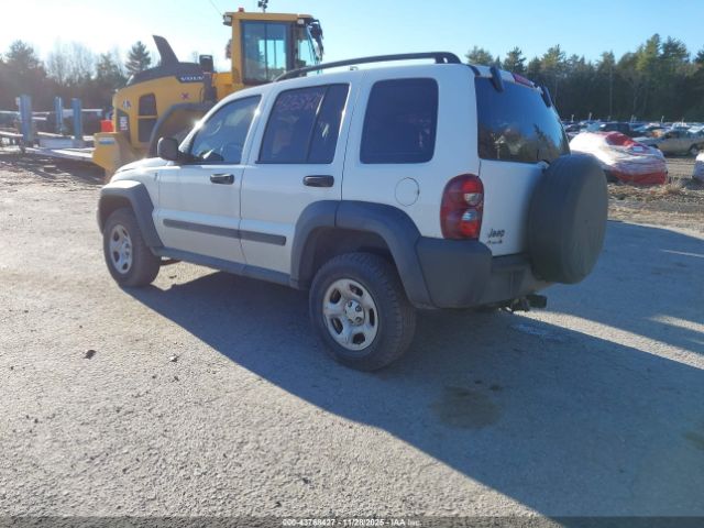 2006 JEEP LIBERTY 1J4GL48K16W231296 Photo 2