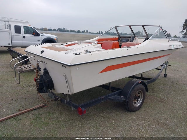 43768443 :رقم المزاد ، CBC47139M78L vin ، 1978 Chrysler Boat مزاد بيع