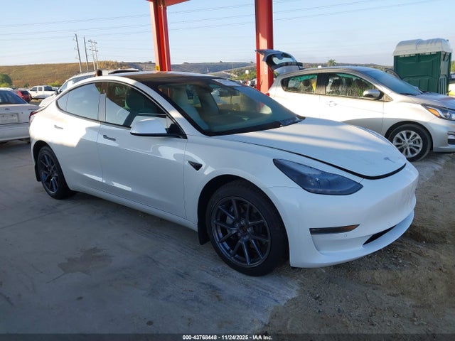 2022 TESLA MODEL 3 5YJ3E1EB2NF194649 Photo 0