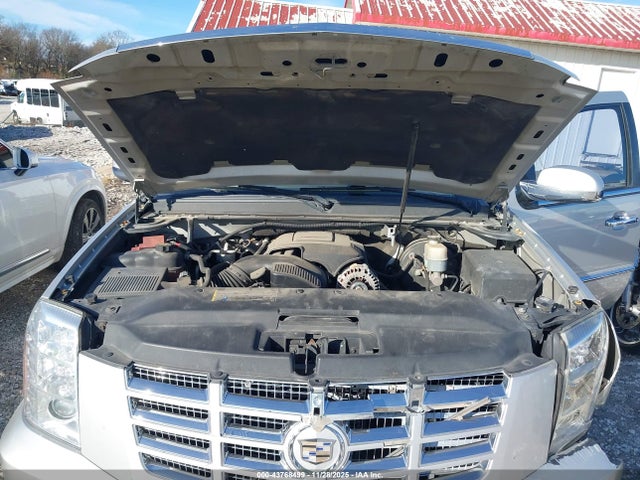 2011 CADILLAC ESCALADE 1GYS4CEF5BR185330 Photo 9
