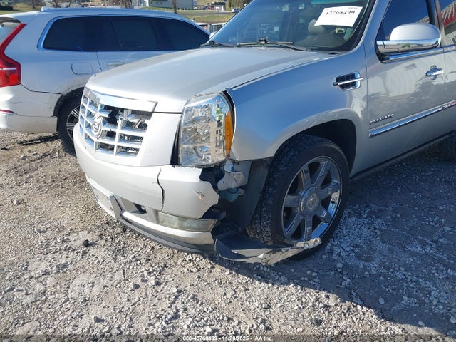 2011 CADILLAC ESCALADE 1GYS4CEF5BR185330 Photo 5