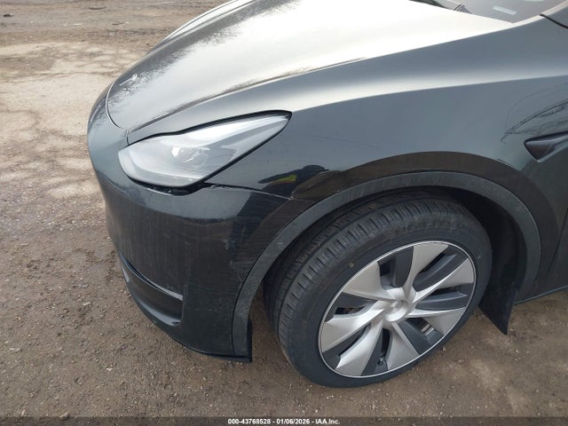 2023 TESLA MODEL Y 7SAYGAEE4PF769656 Photo 5