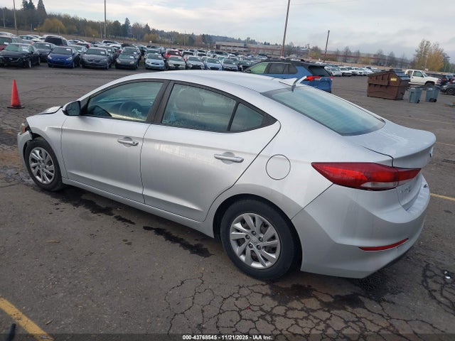 KMHD74LFXHU412737 Hyundai ELANTRA SE