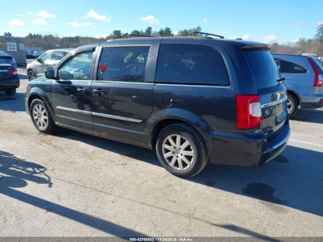 2014 CHRYSLER TOWN & COUNTRY 2C4RC1BG0ER447813 Photo 2