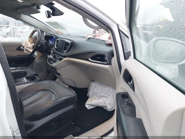 Продажа на аукционе авто 2020 Chrysler Pacifica Limited, vin: 2C4RC1GG3LR269420, номер лота: 43768557