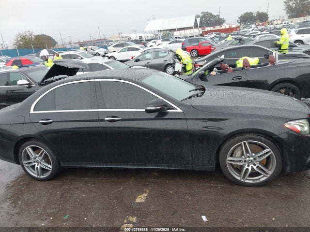 Mercedes-Benz E 300 2018 WDDZF4JB4JA488576 Image 14