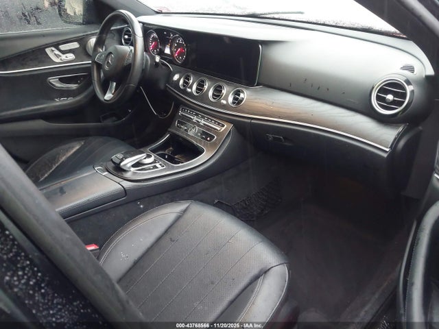 Mercedes-Benz E 300 2018 WDDZF4JB4JA488576 Image 5