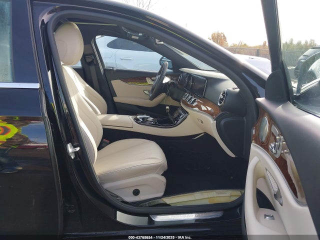2017 MERCEDES-BENZ E 300 WDDZF4KB6HA014556 Photo 4