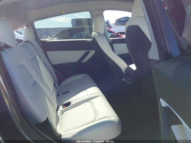 2022 TESLA MODEL Y 7SAYGDEE8NF311908 Photo 7