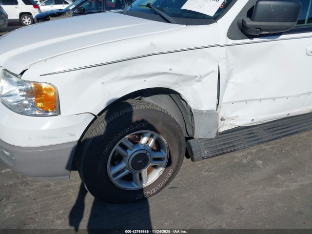 Продаж на аукціоні авто 2003 Ford Expedition Xlt, vin: 1FMPU16L73LB31645, номер лоту: 43768666