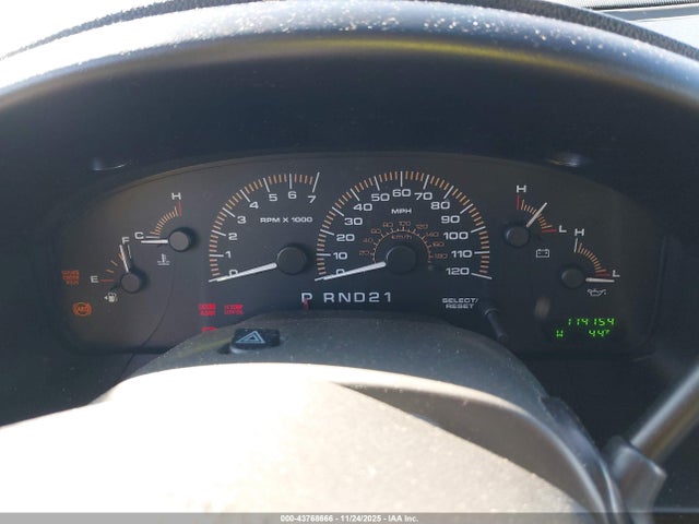 Продаж на аукціоні авто 2003 Ford Expedition Xlt, vin: 1FMPU16L73LB31645, номер лоту: 43768666