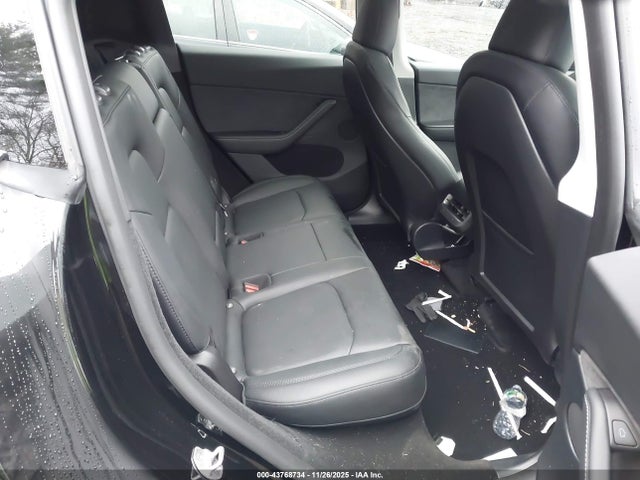 2024 TESLA MODEL Y 7SAYGDEE4RA231024 Photo 7