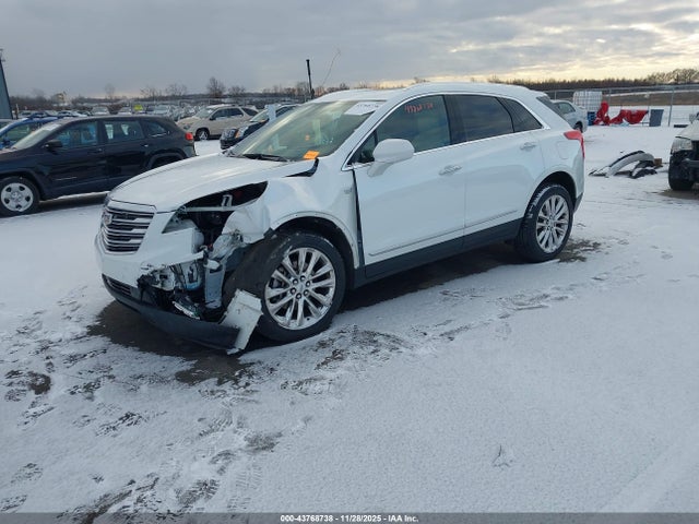 2019 CADILLAC XT5 1GYKNFRS9KZ120065 Photo 1