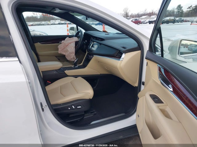 2019 CADILLAC XT5 1GYKNFRS9KZ120065 Photo 4