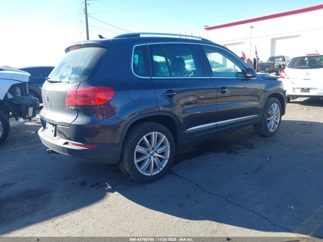 WVGAV7AX6GW527070 Volkswagen TIGUAN SE