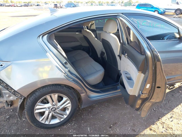KMHD84LF6KU752262 Hyundai ELANTRA SEL