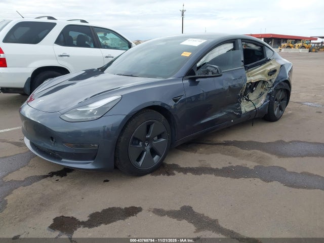2022 TESLA MODEL 3 5YJ3E1EB7NF332363 Photo 1