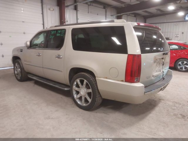 2007 CADILLAC ESCALADE ESV 1GYFK66847R416878 Photo 2