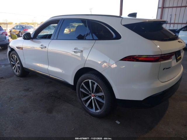 2022 JAGUAR F-PACE SADCJ2EX0NA700487 Photo 2