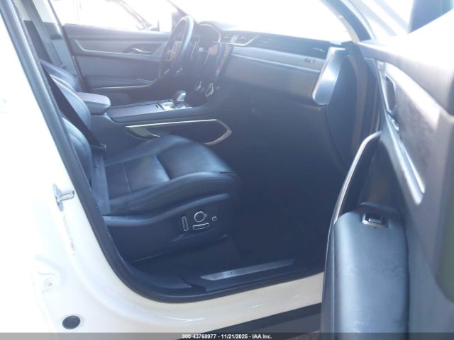 2022 JAGUAR F-PACE SADCJ2EX0NA700487 Photo 4