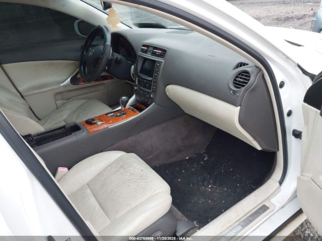 2009 LEXUS IS 250 JTHCK262595028483 Photo 4