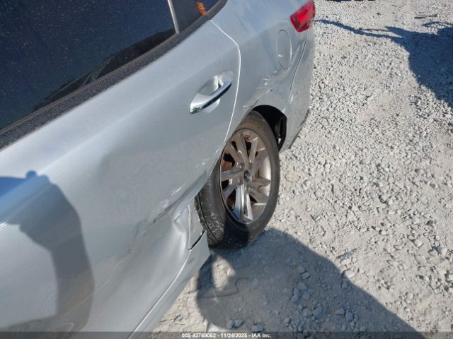 2019 KIA OPTIMA 5XXGT4L34KG346668 Photo 5