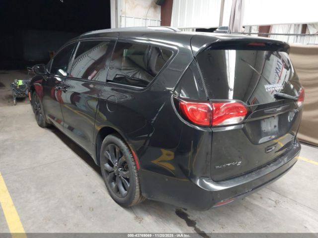 2019 CHRYSLER PACIFICA 2C4RC1GG1KR715384 Photo 2