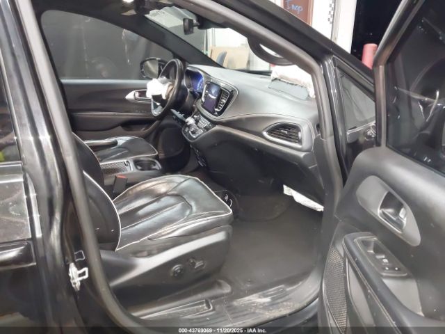 2019 CHRYSLER PACIFICA 2C4RC1GG1KR715384 Photo 4