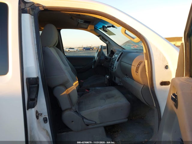 Nissan FRONTIER S 2014 1N6BD0CT0EN706377 Image 5