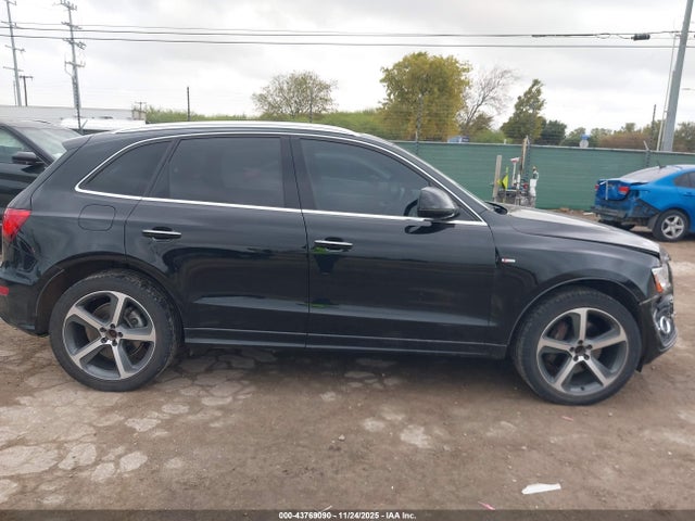 WA1D7AFP2GA109470 Audi Q5 3.0t Premium Plus