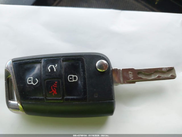 2016 VOLKSWAGEN E-GOLF WVWKP7AU0GW904016 Photo 10