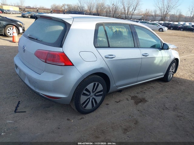 2016 VOLKSWAGEN E-GOLF WVWKP7AU0GW904016 Photo 3