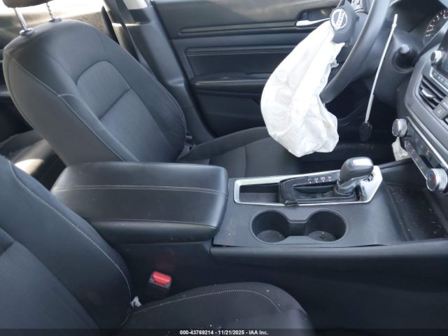 2019 NISSAN ALTIMA 1N4BL4BV5KC167607 Photo 4