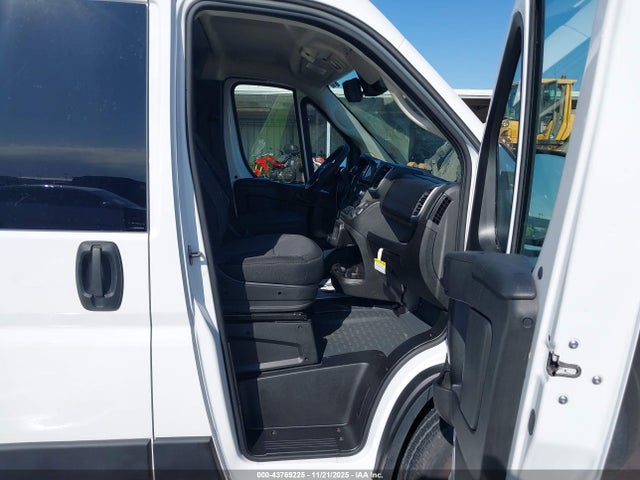 Продажа на аукционе авто 2024 Ram Promaster 1500 Slt High Roof 136 Wb, vin: 3C6LRVBG2RE135678, номер лота: 43769225