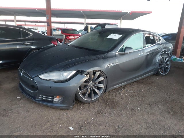 2015 TESLA MODEL S 5YJSA1E2XFF116080 Photo 1