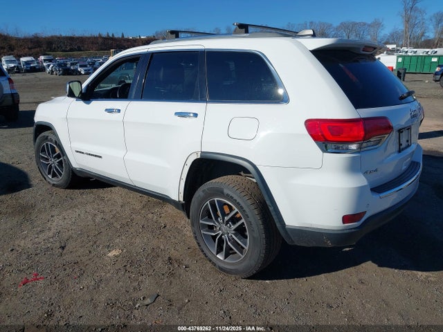 2018 JEEP GRAND CHEROKEE 1C4RJFBG7JC191336 Photo 2