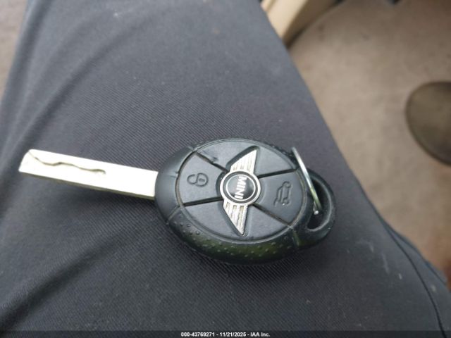 2007 MINI COOPER WMWRF33547TG16758 Photo 10