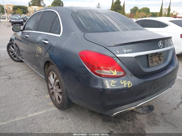 Aukcja sprzedaży 2016 Mercedes-benz C 300 4matic/luxury 4matic/sport 4matic, vin: 55SWF4KB8GU137728, numer aukcji: 43769282