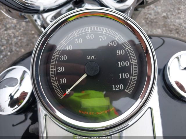 2010 HARLEY-DAVIDSON FLHR 1HD1FB412AB656755 Photo 6