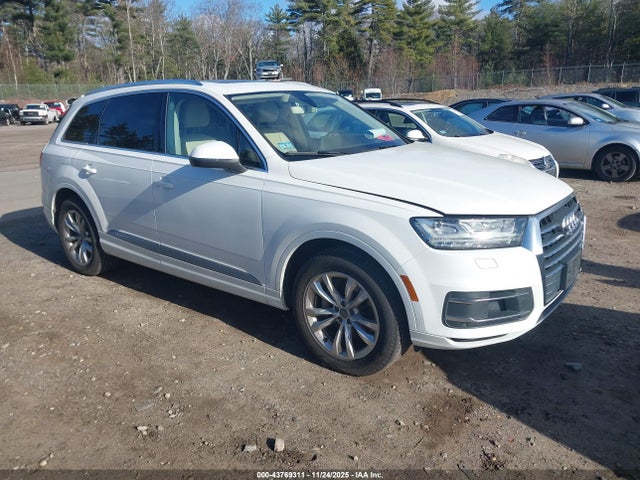2017 AUDI Q7 WA1LAAF73HD018088 Photo 0