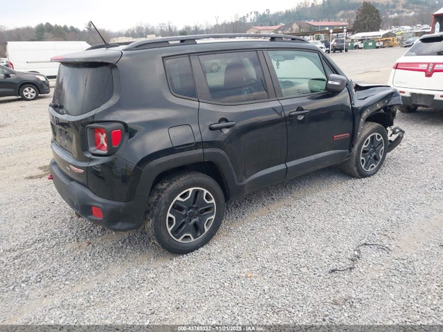 ZACCJBCT1FPB35003 Jeep Renegade Trailhawk