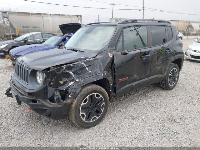 ZACCJBCT1FPB35003 Jeep Renegade Trailhawk