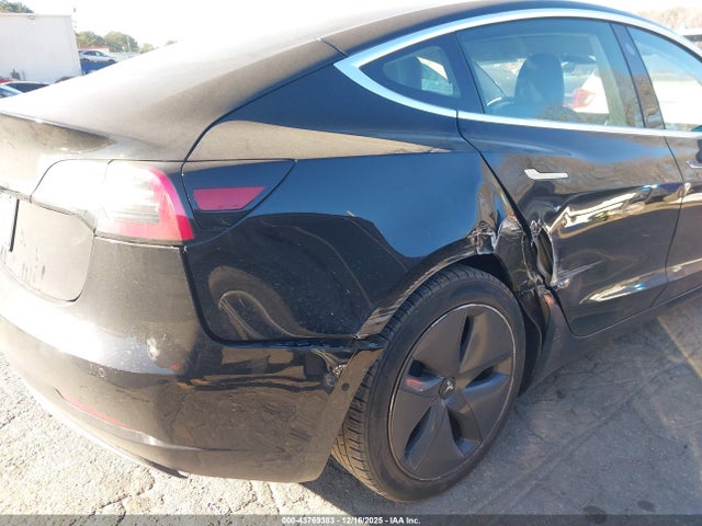 2019 TESLA MODEL 3 5YJ3E1EA6KF323947 Photo 5