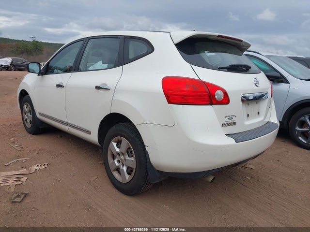 2011 NISSAN ROGUE JN8AS5MT1BW175376 Photo 2