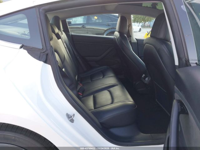 2019 TESLA MODEL 3 5YJ3E1EA8KF401614 Photo 7