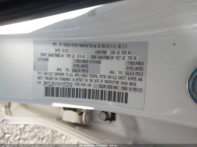 3MYDLBYV1HY157219 Toyota YARIS IA