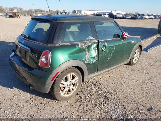 2012 MINI COOPER WMWSU3C59CT541716 Photo 3