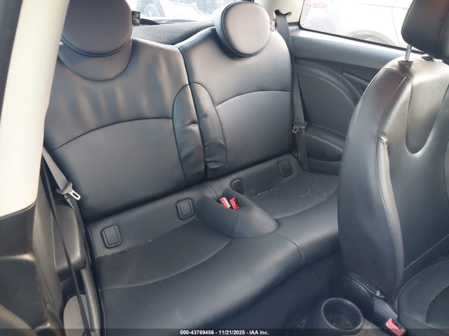 2012 MINI COOPER WMWSU3C59CT541716 Photo 7