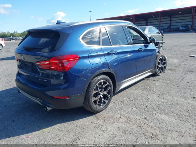 2021 BMW X1 WBXJG7C05M5S36403 Photo 3
